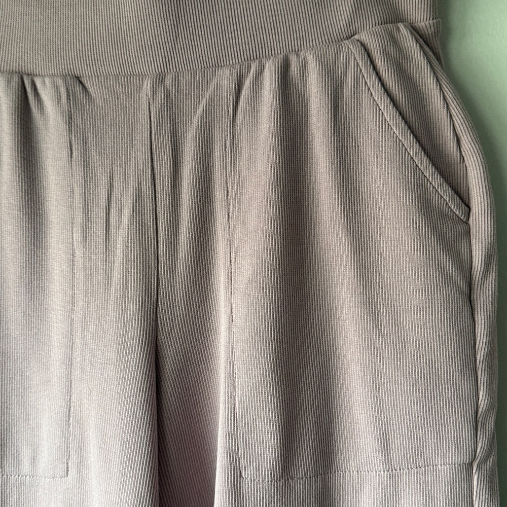 Pact Wide Leg Lounge Pants Lavender Haze XS - Picture 4 of 6